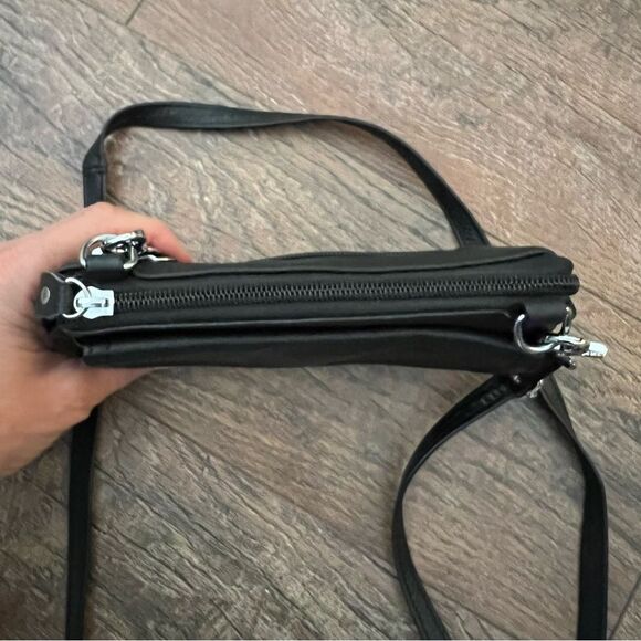 Ameri Leather Crossbody Small Purse Black
Detachable/Adjustable Strap - Picture 12 of 16